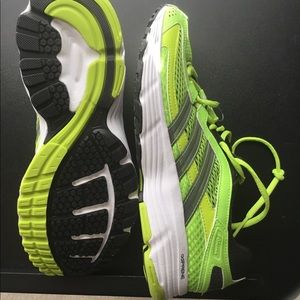 New Adidas falcon elite running shoes
